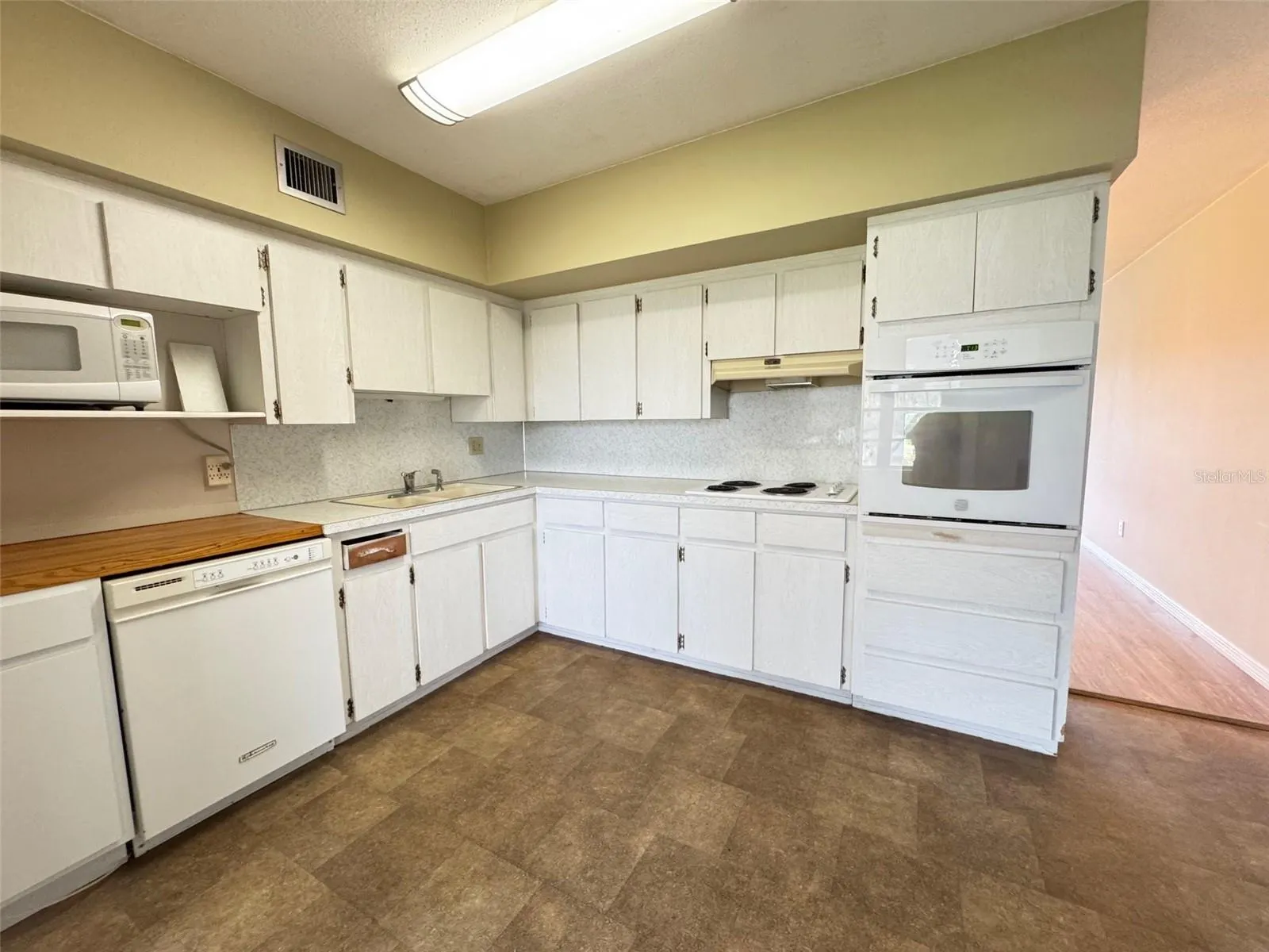 2360 WORLD PARKWAY BLVD #38, #38
