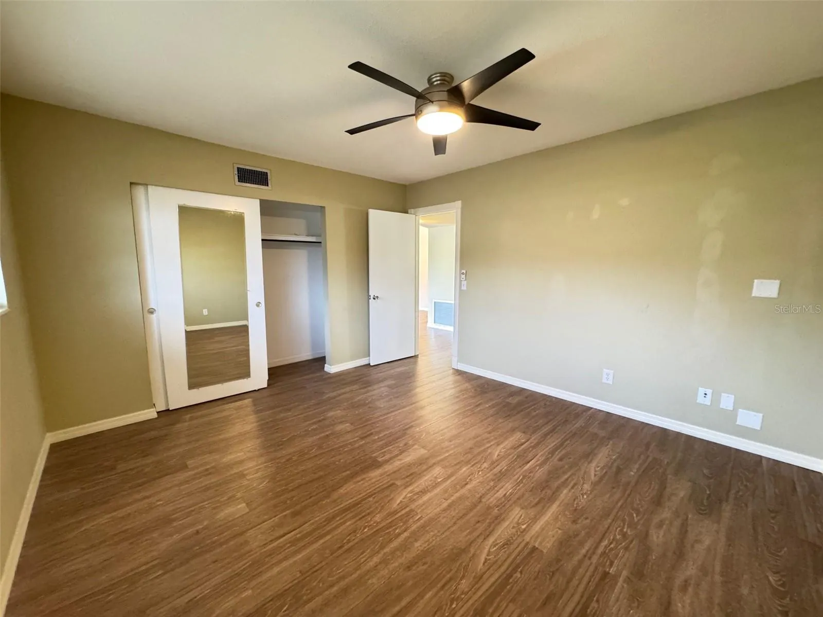 2360 WORLD PARKWAY BLVD #38, #38
