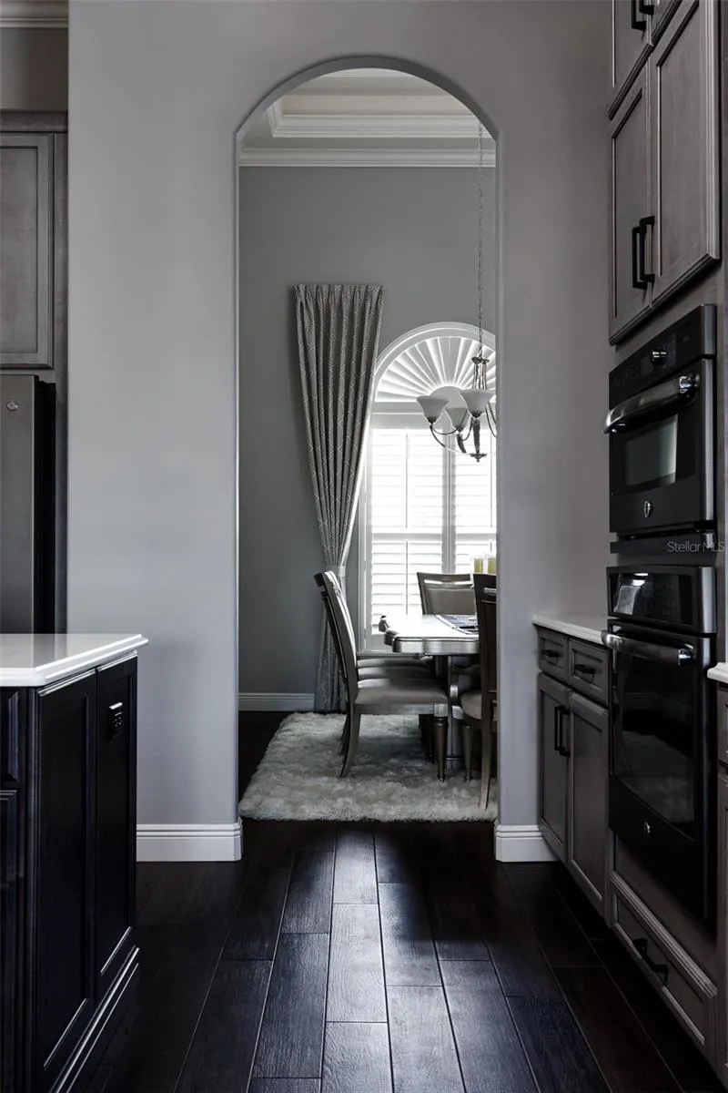 10605 MIDVIEW TERRACE