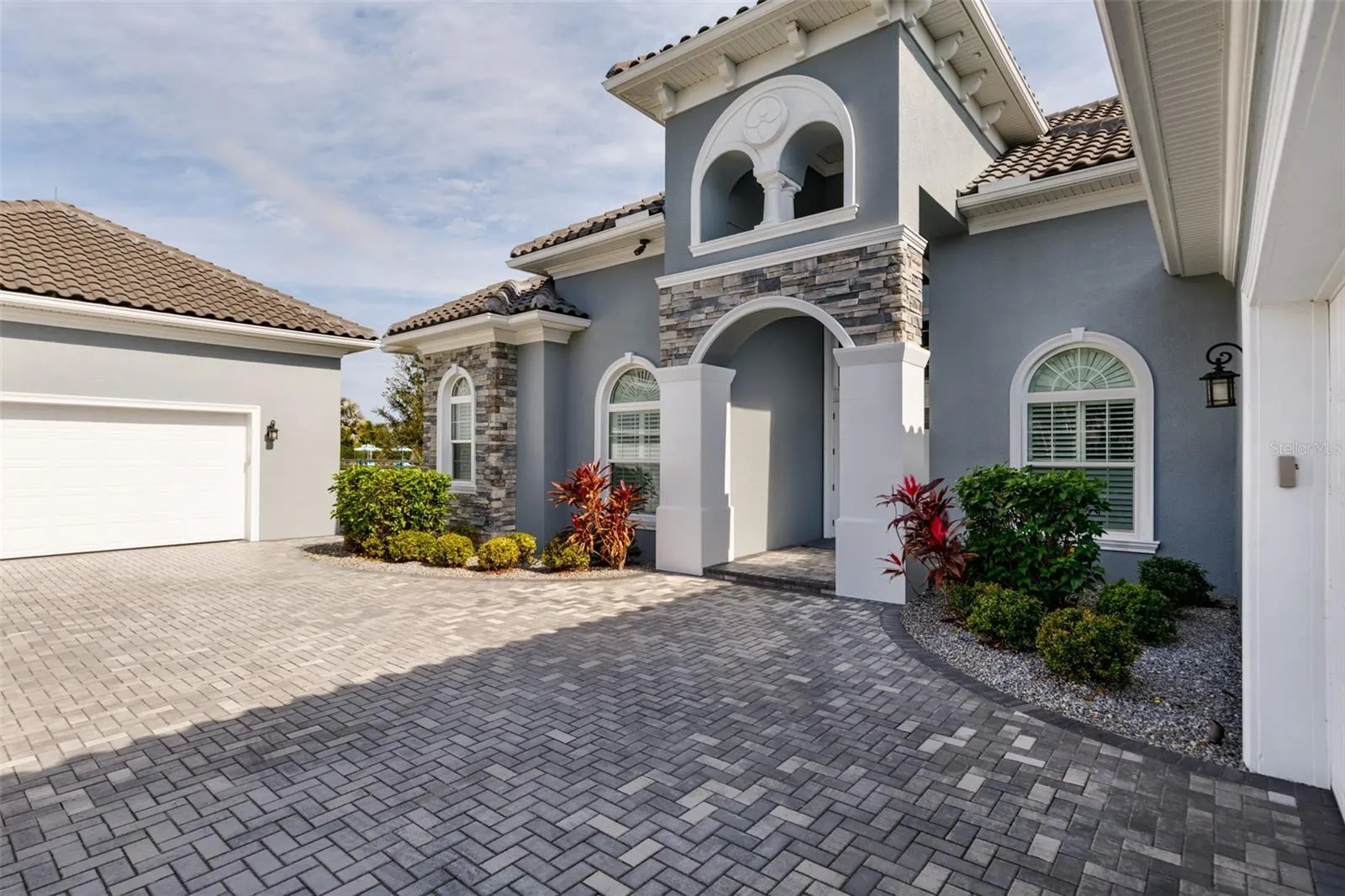 10605 MIDVIEW TERRACE