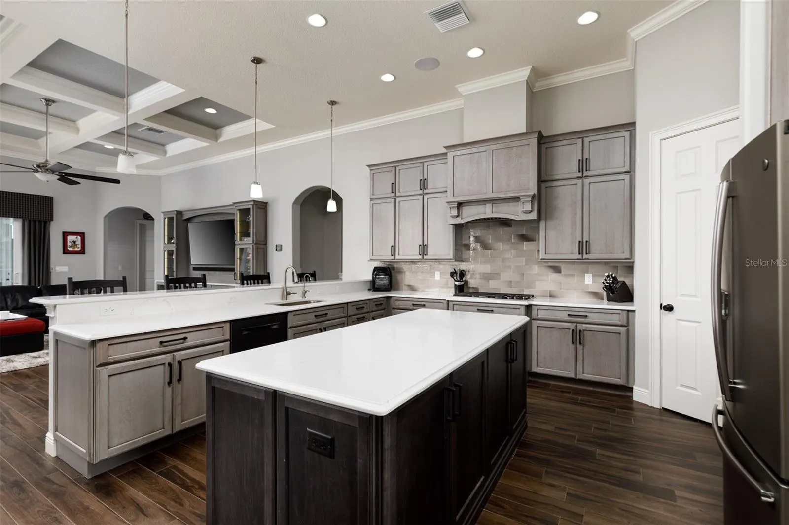 10605 MIDVIEW TERRACE