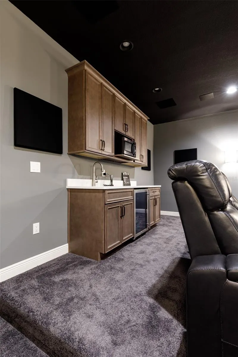 10605 MIDVIEW TERRACE