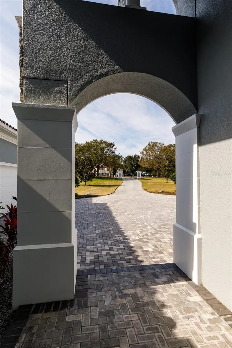 10605 MIDVIEW TERRACE