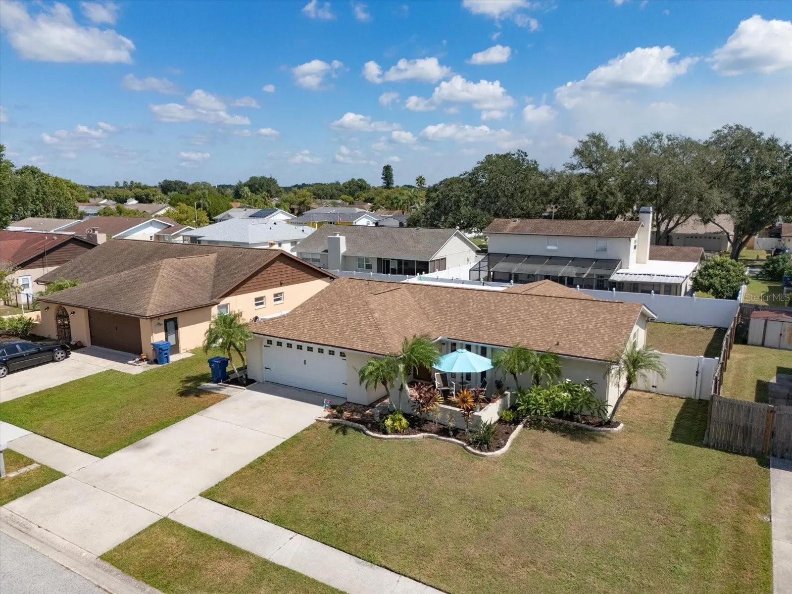 4236 RIVERWOOD DR