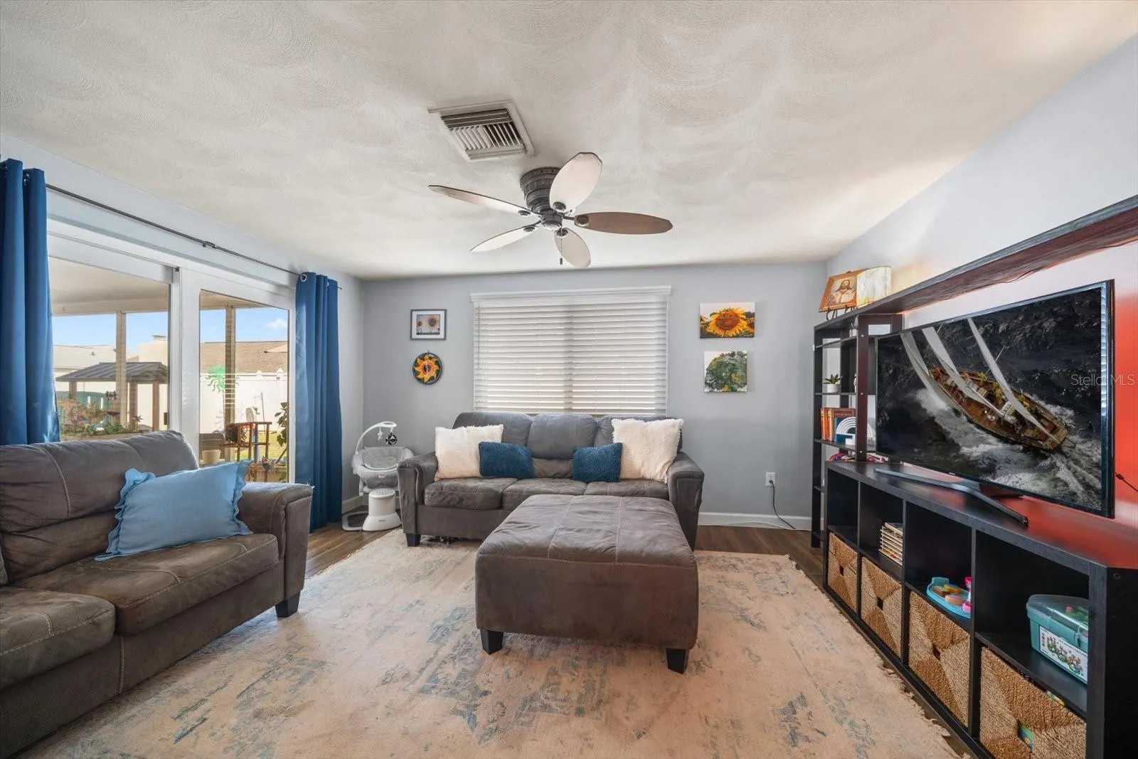 4236 RIVERWOOD DR