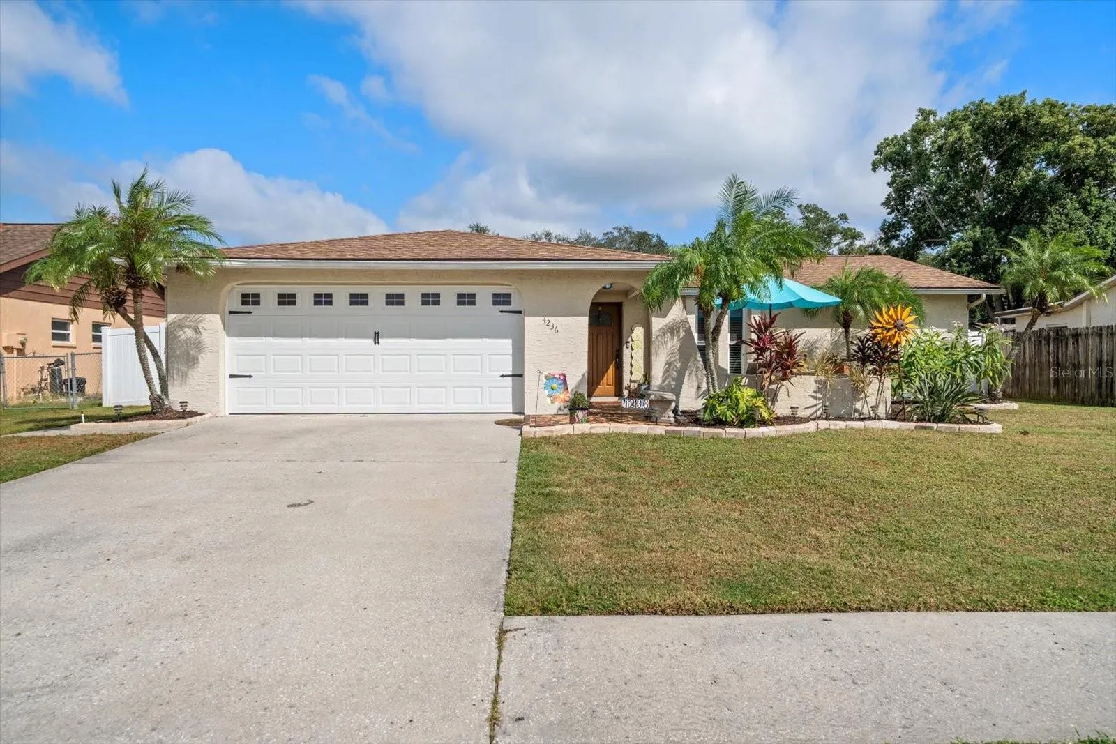 4236 RIVERWOOD DR