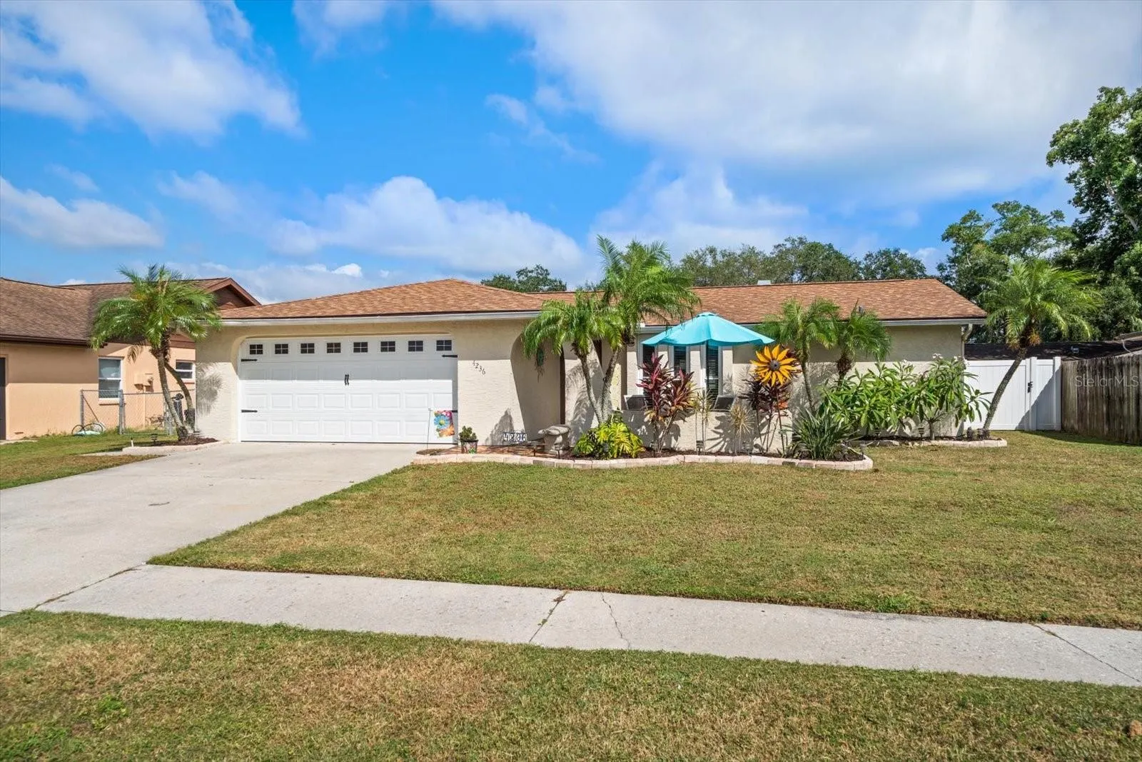 4236 RIVERWOOD DR