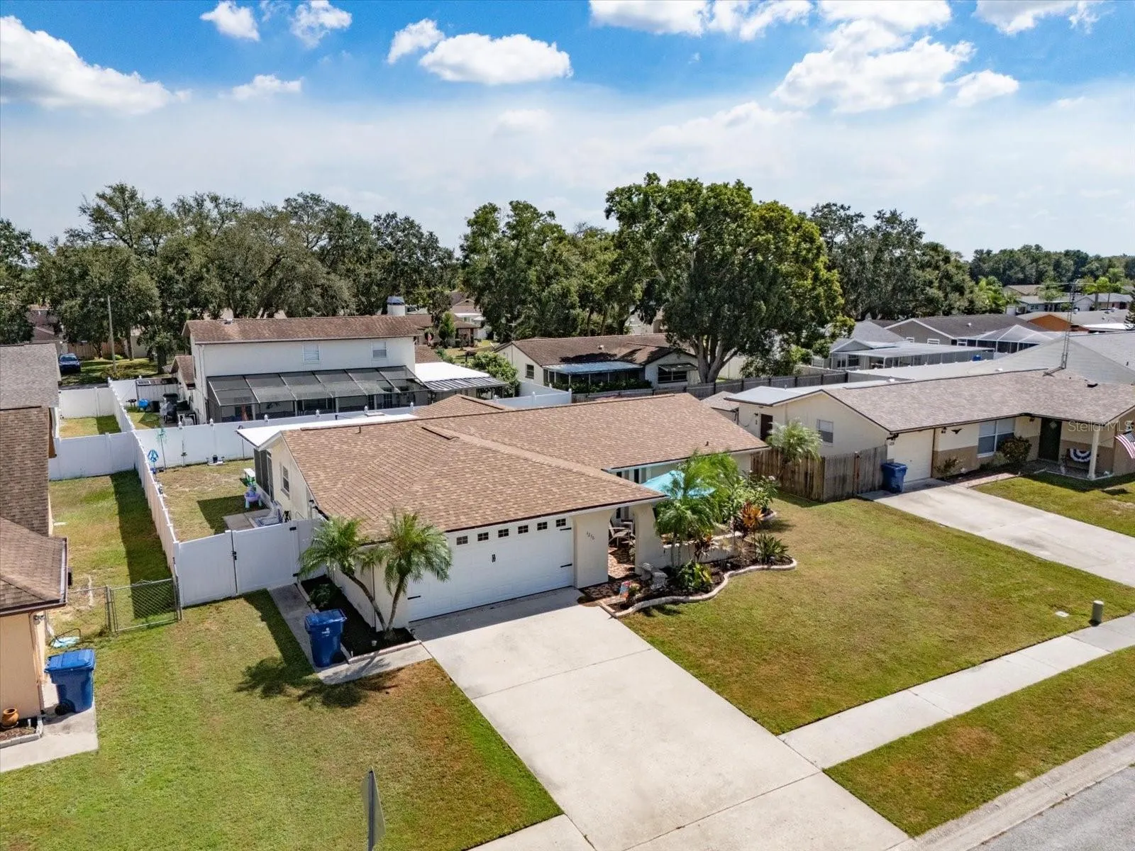 4236 RIVERWOOD DR