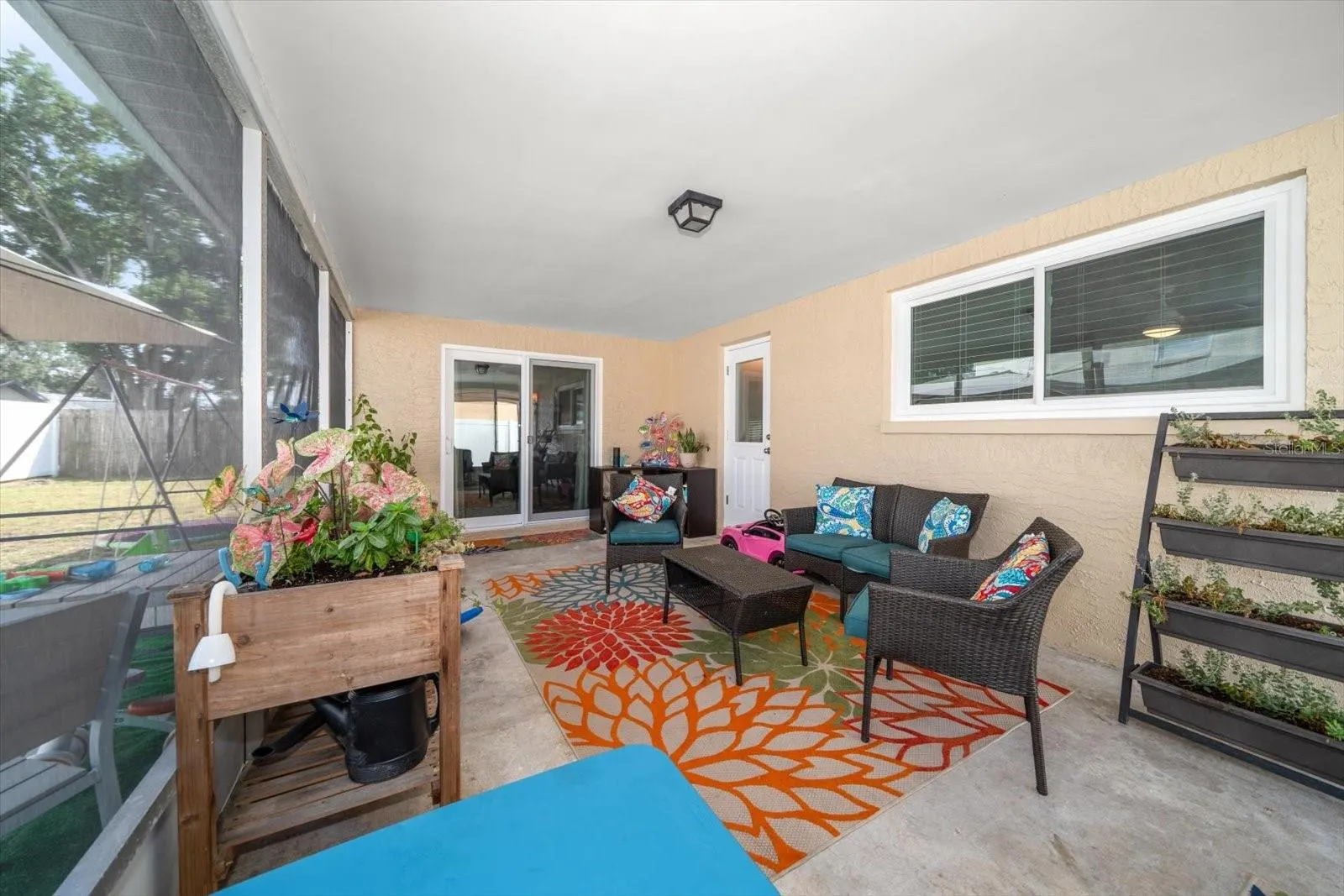 4236 RIVERWOOD DR