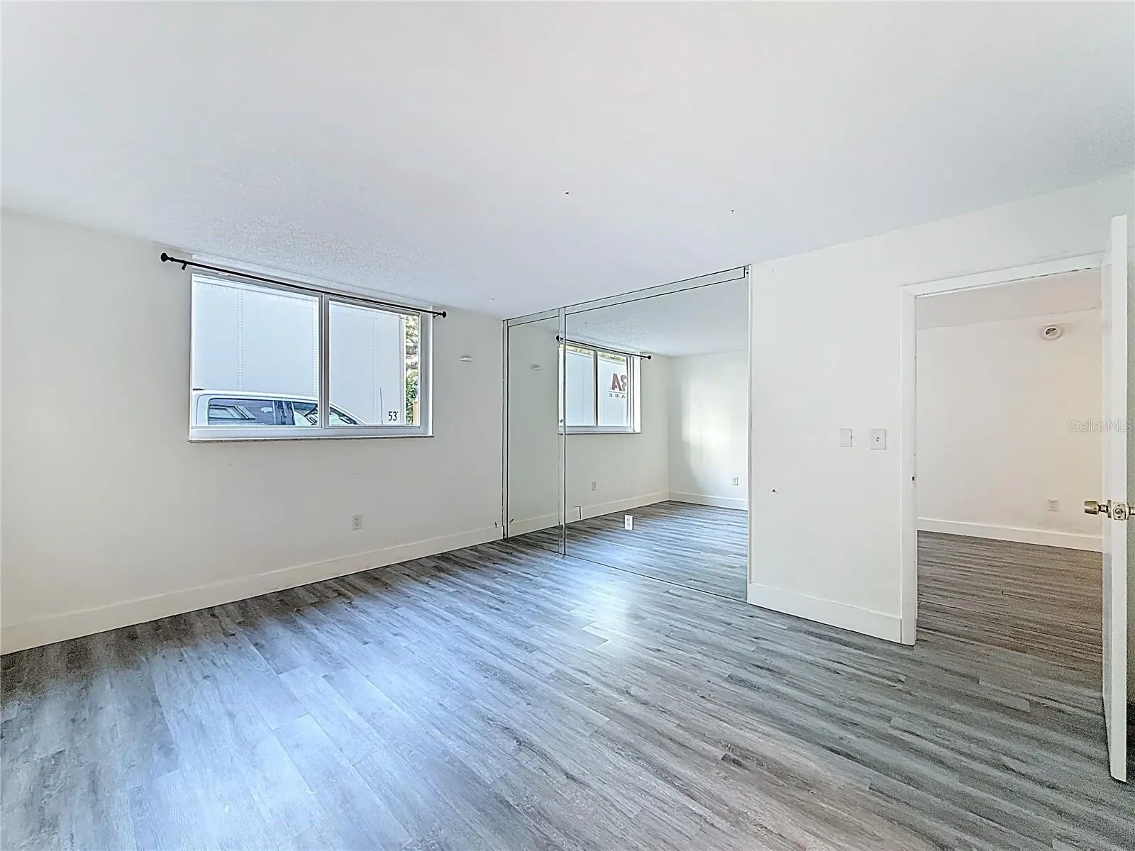 12500 NE 15TH AVE #105, #105