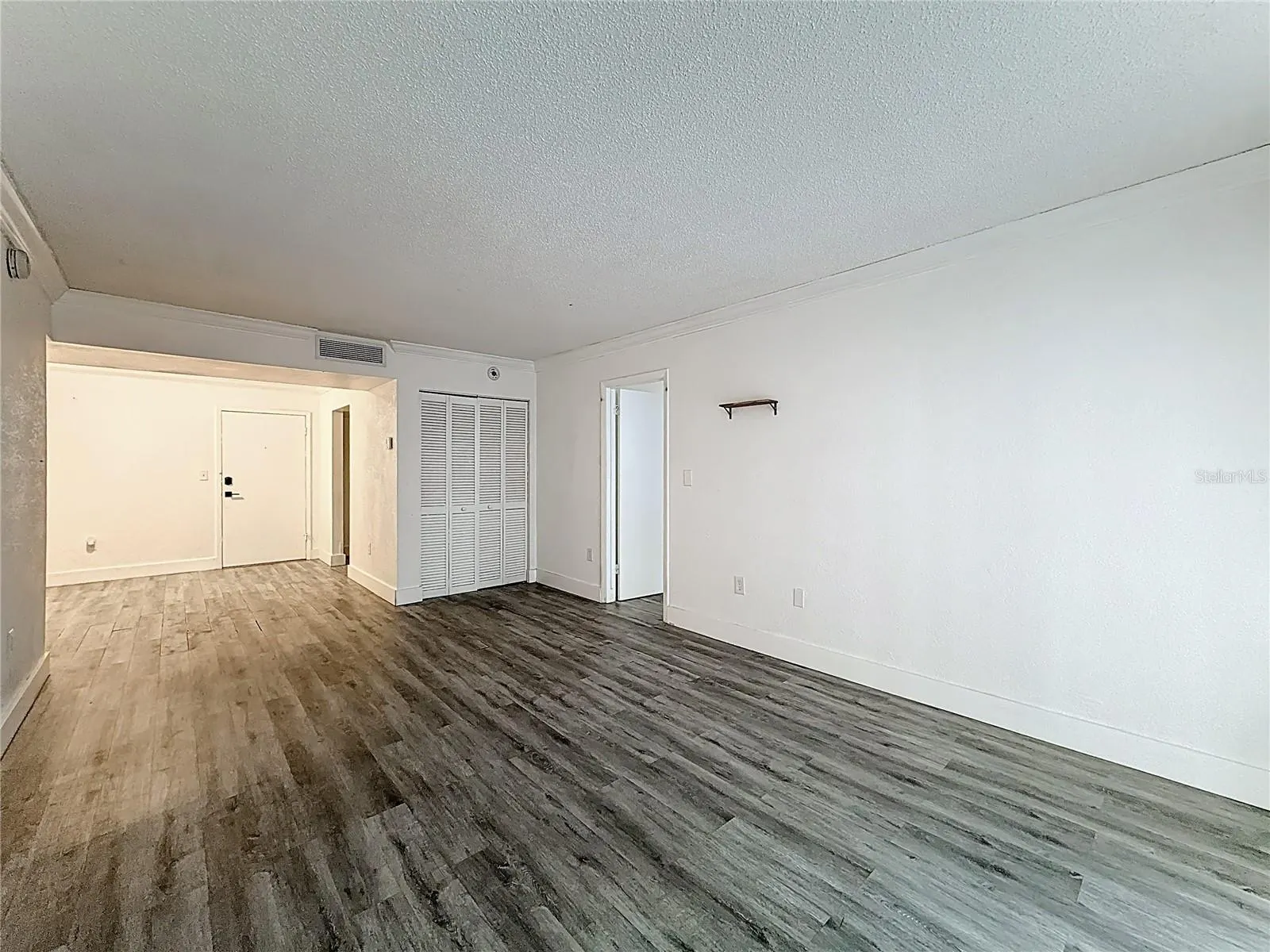 12500 NE 15TH AVE #105, #105