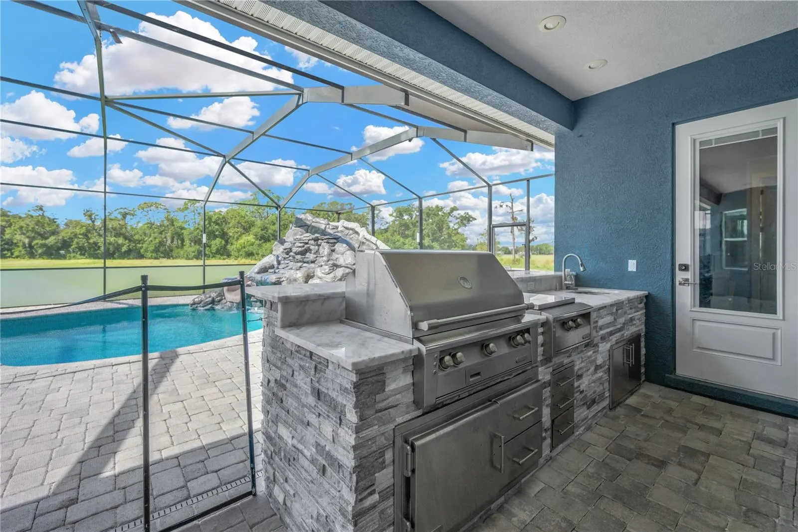 2850 SADDLE RIDGE LN