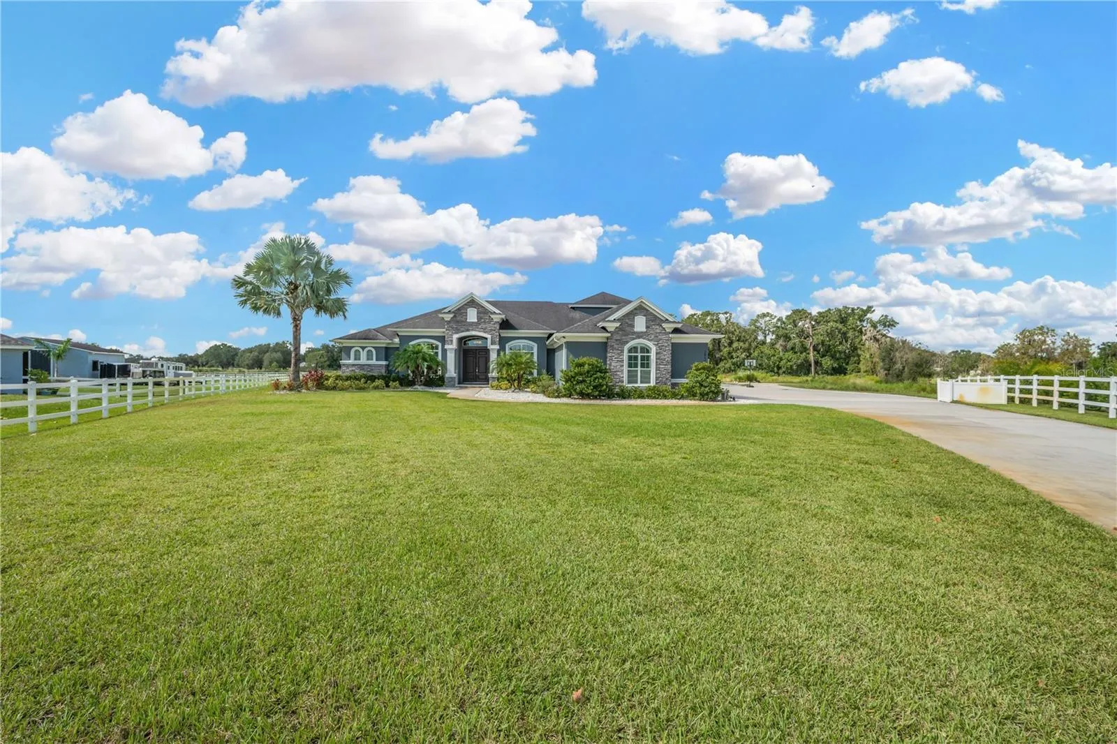 2850 SADDLE RIDGE LN