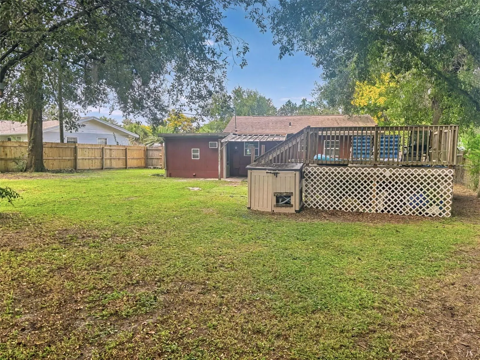 512 GREEN CIR