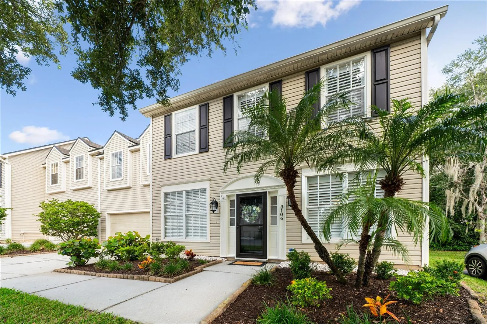 3106 COLONIAL DR