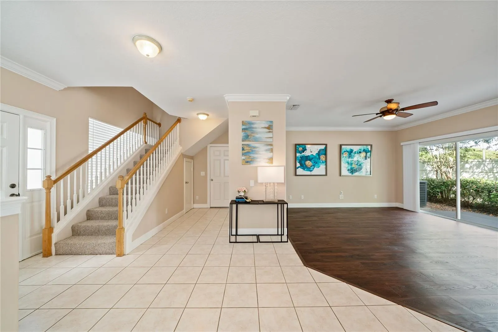 3106 COLONIAL DR