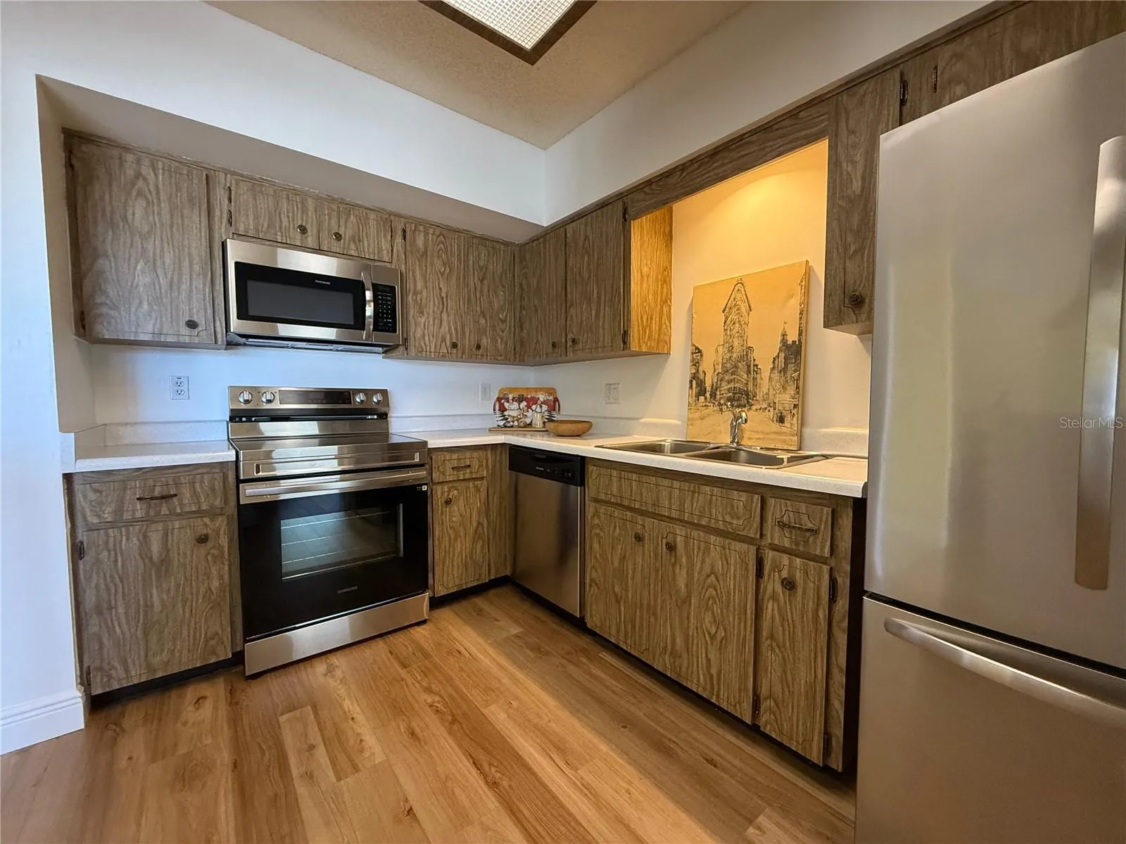 30 TURNER ST #403, #403