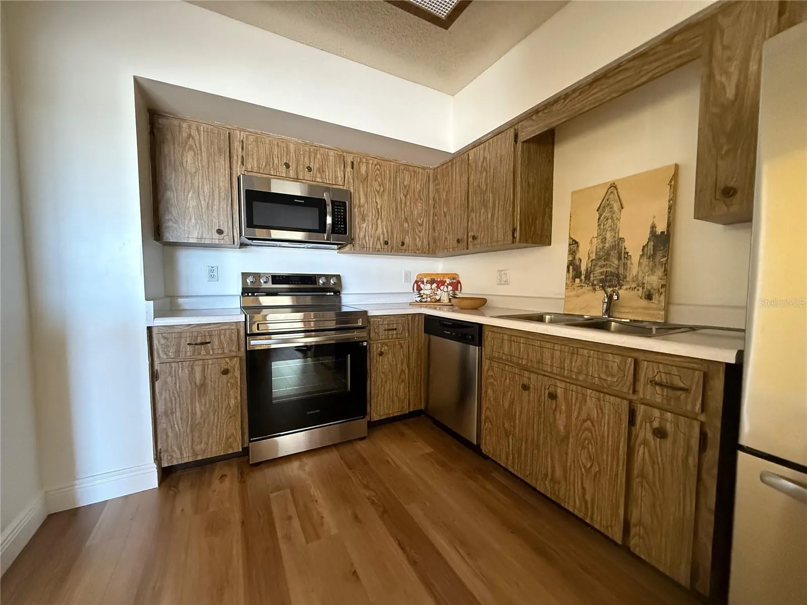 30 TURNER ST #403, #403