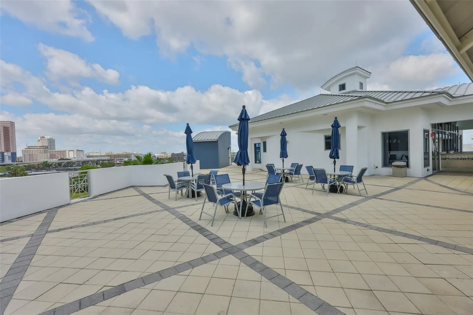 1209 E CUMBERLAND AVE #2404, #2404
