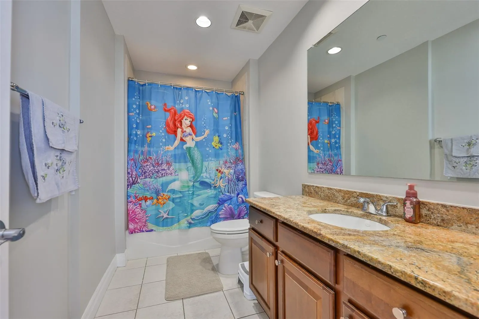 1209 E CUMBERLAND AVE #2404, #2404