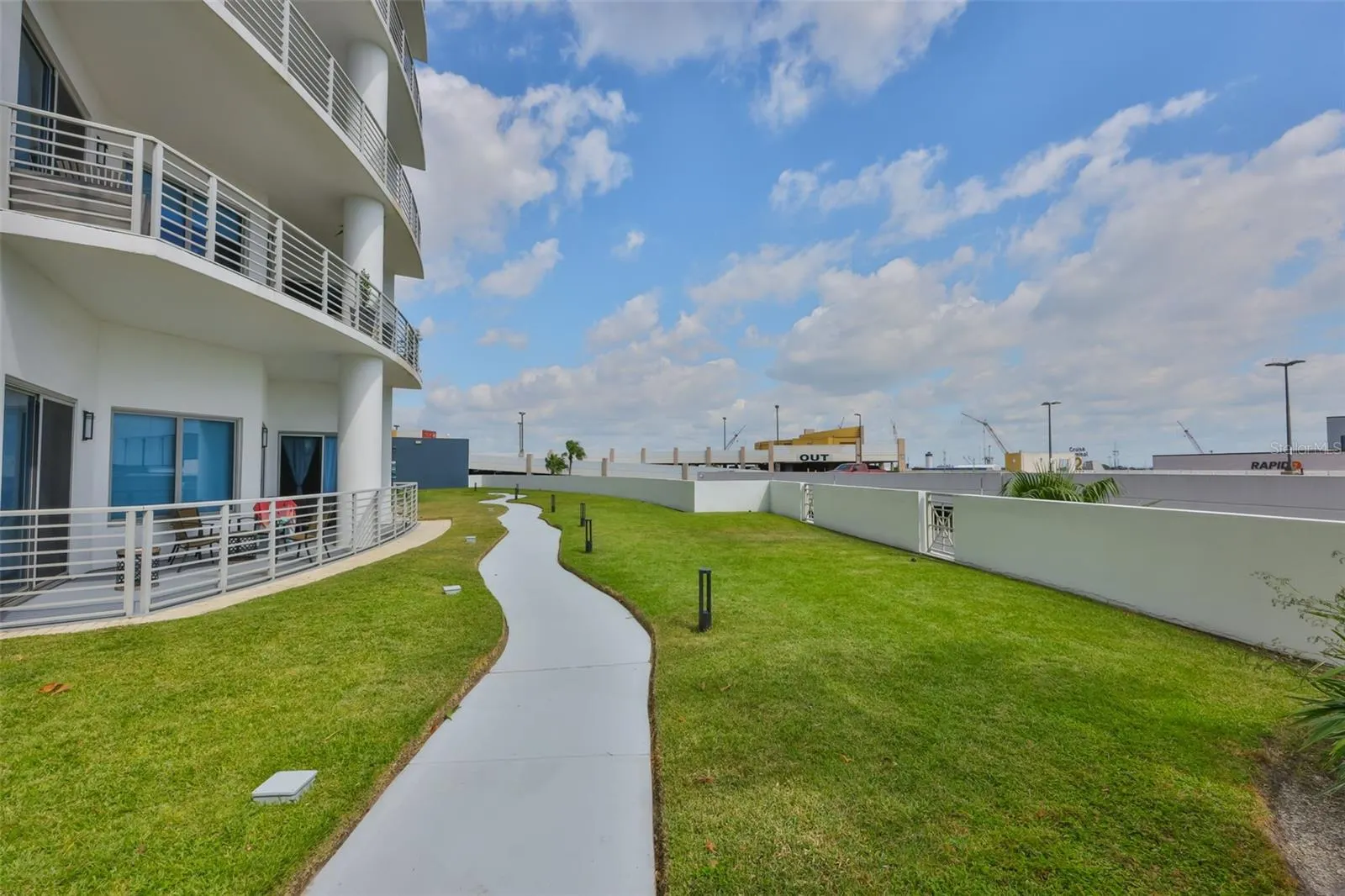 1209 E CUMBERLAND AVE #2404, #2404