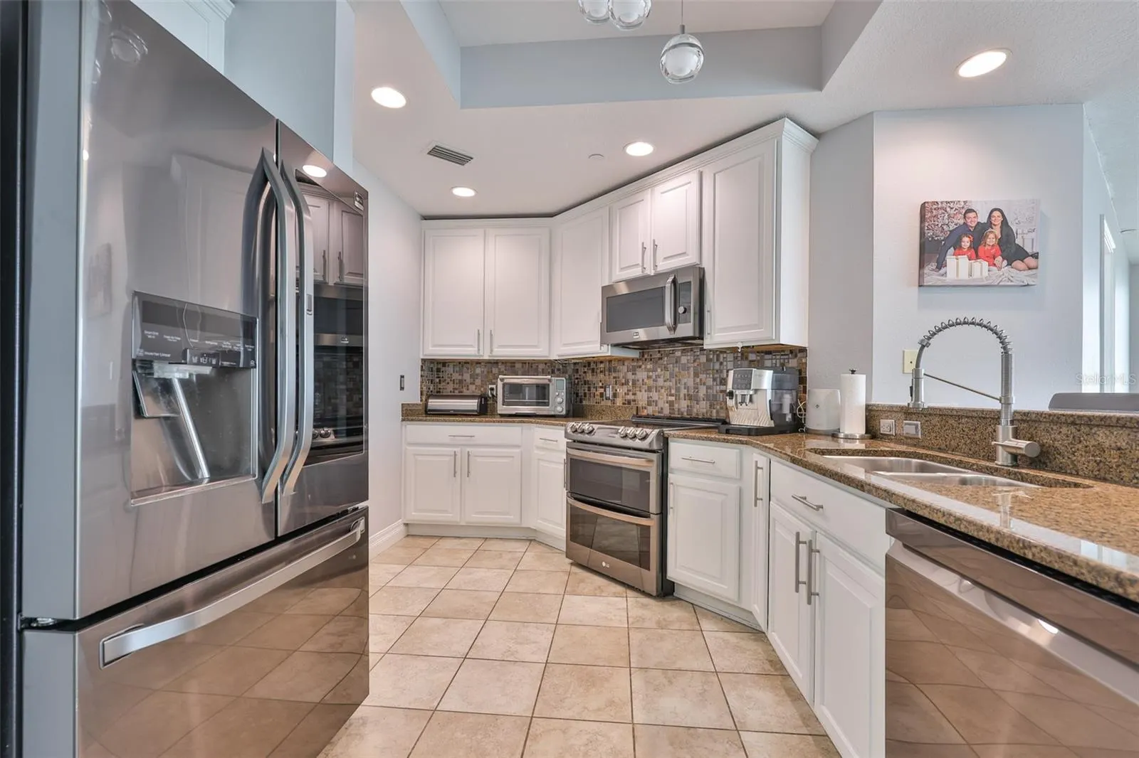 1209 E CUMBERLAND AVE #2404, #2404