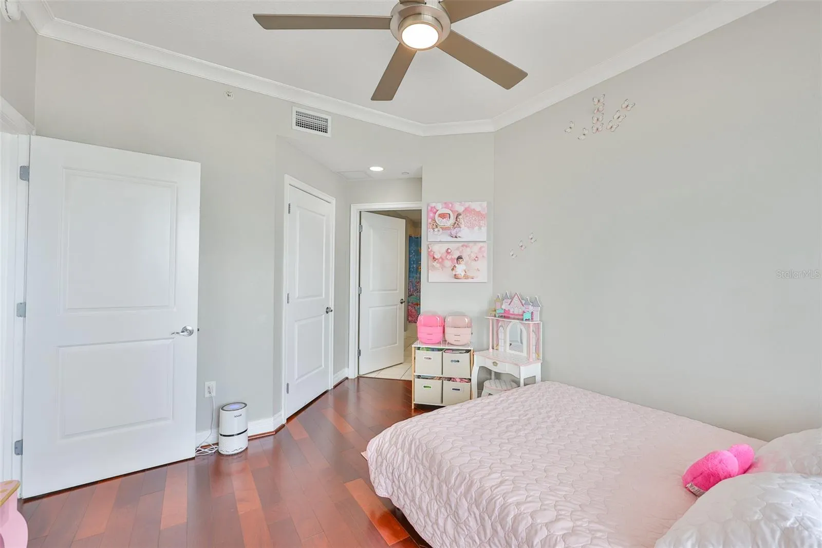 1209 E CUMBERLAND AVE #2404, #2404