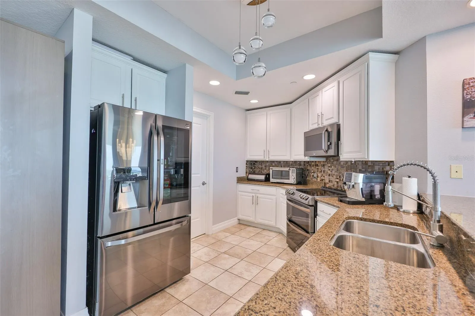 1209 E CUMBERLAND AVE #2404, #2404