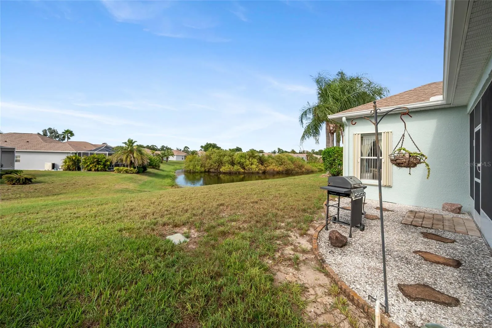 2735 PLANTAIN DR