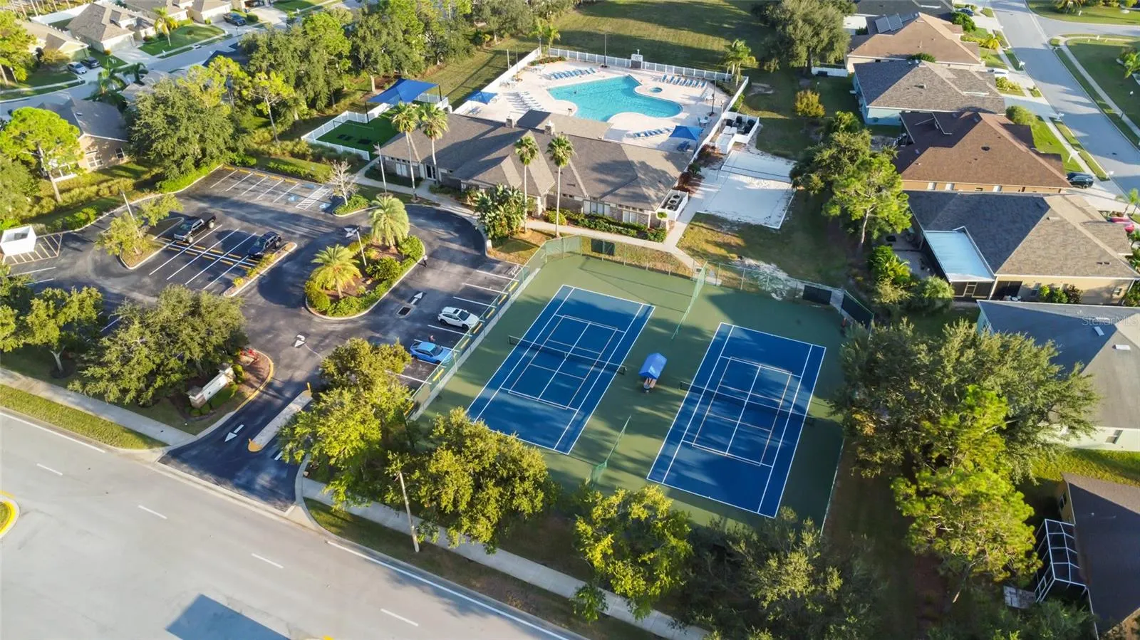 2735 PLANTAIN DR