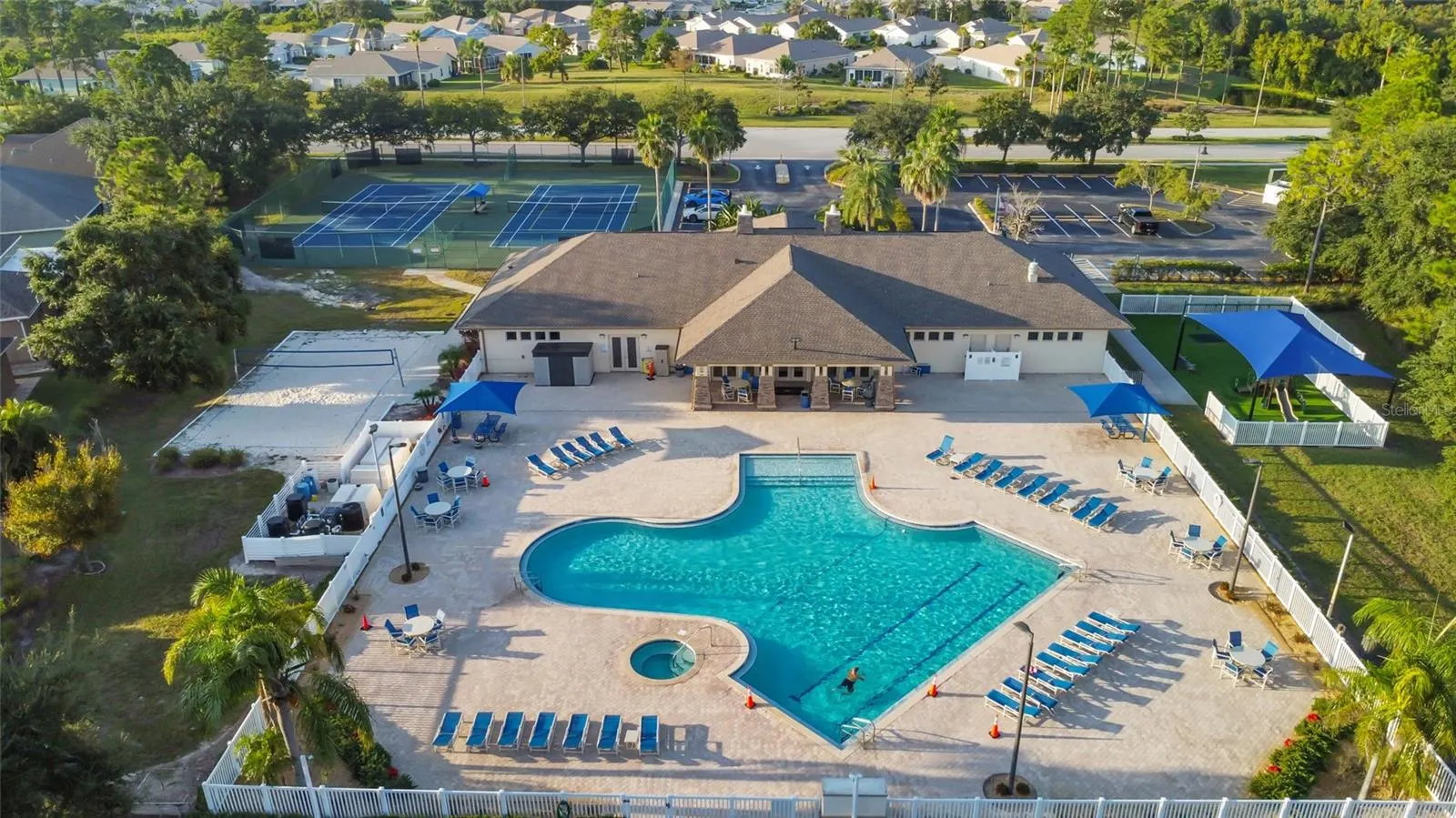 2735 PLANTAIN DR