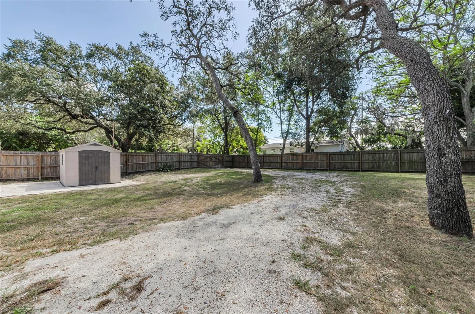 1992 CAROLINA AVE
