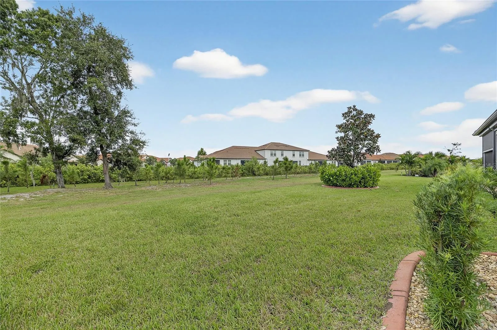 5319 WINDY GROVE DR