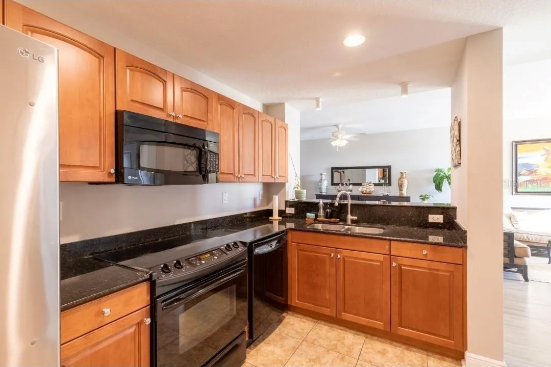 628 CLEVELAND ST #612, #612