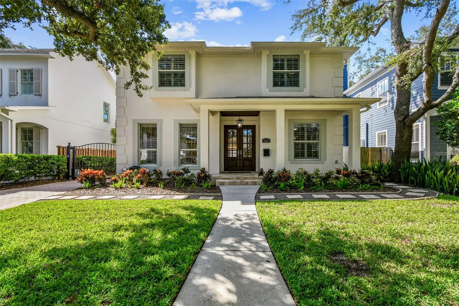 2522 W WATROUS AVE