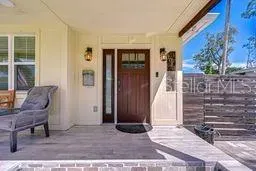 1013 W BERRY AVE