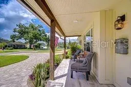 1013 W BERRY AVE