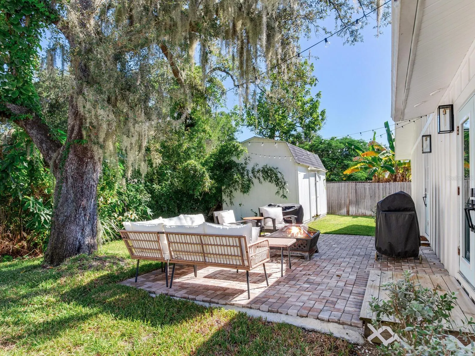 207 W IDLEWILD AVE