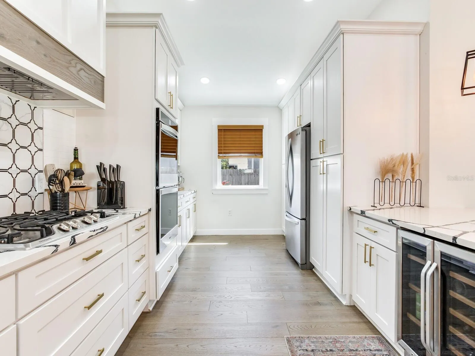 207 W IDLEWILD AVE