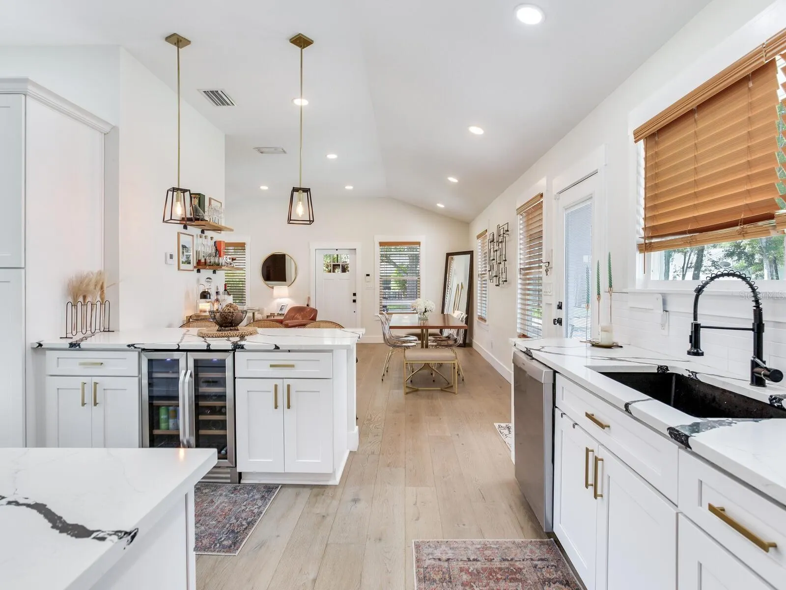 207 W IDLEWILD AVE