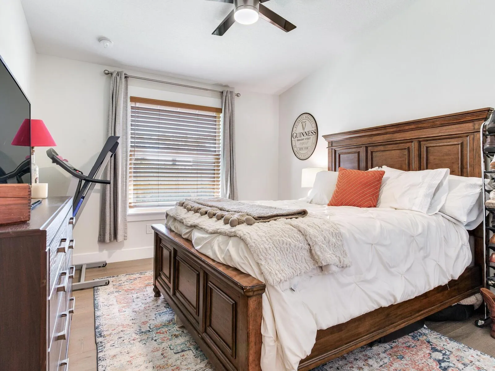 207 W IDLEWILD AVE