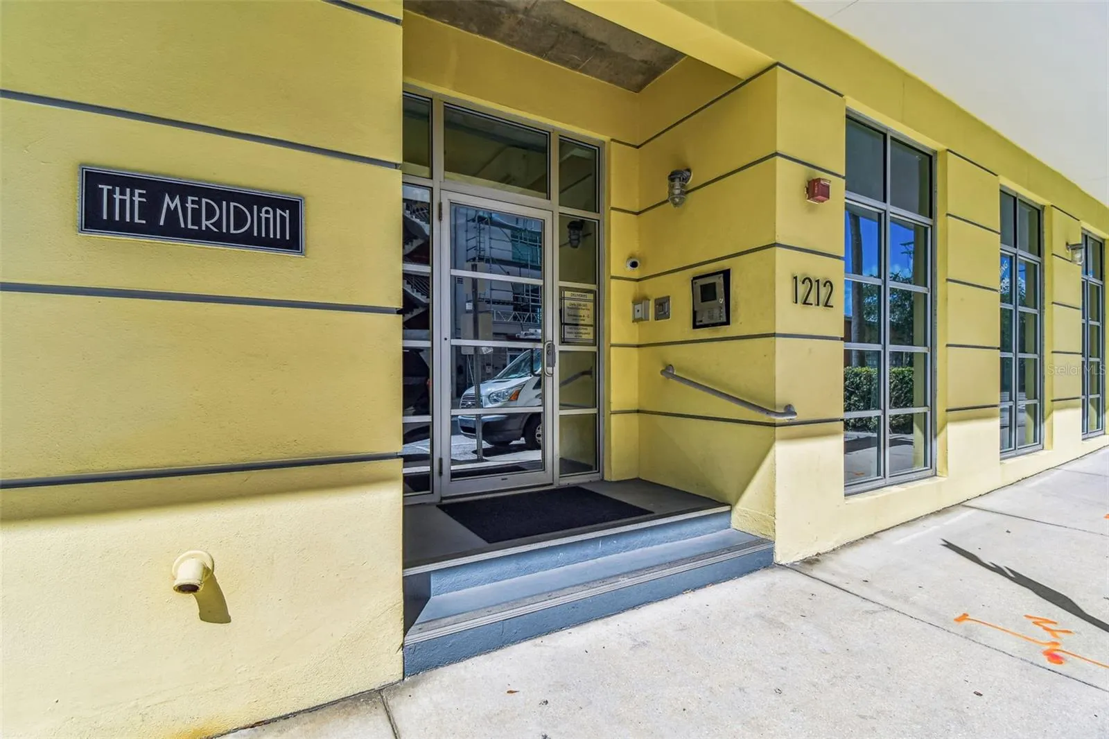1212 E WHITING ST #405, #405