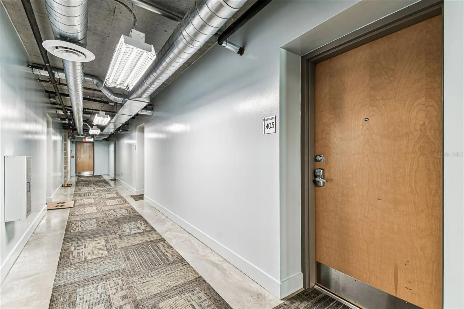 1212 E WHITING ST #405, #405