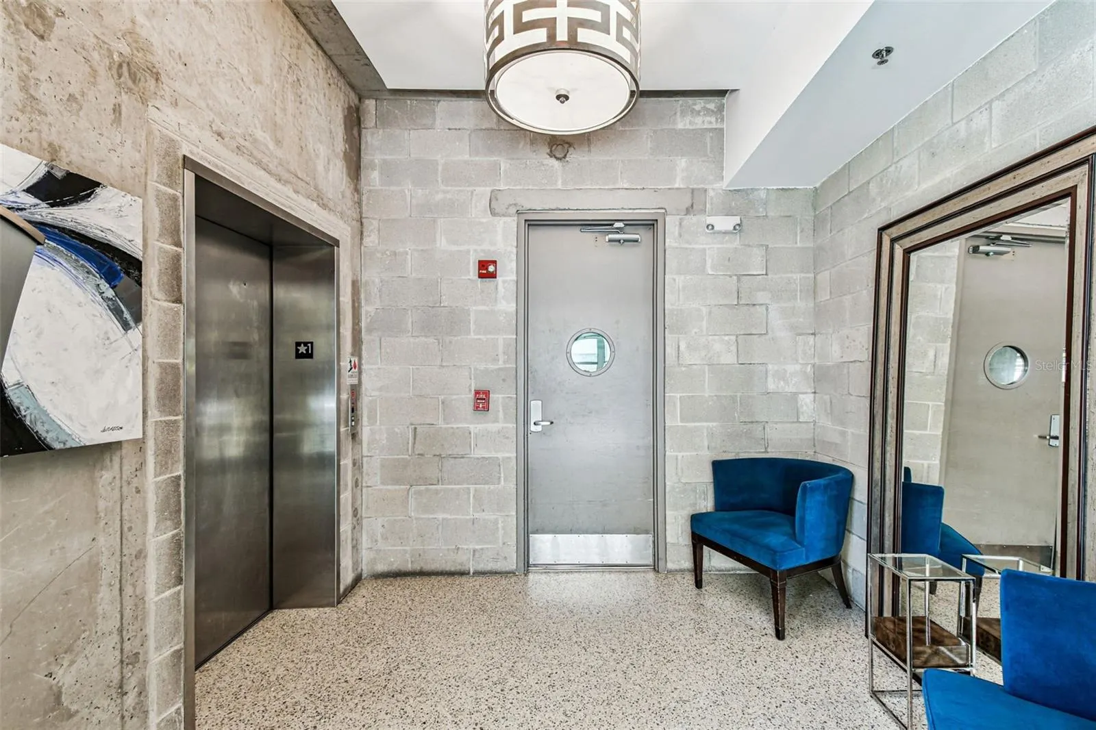 1212 E WHITING ST #405, #405