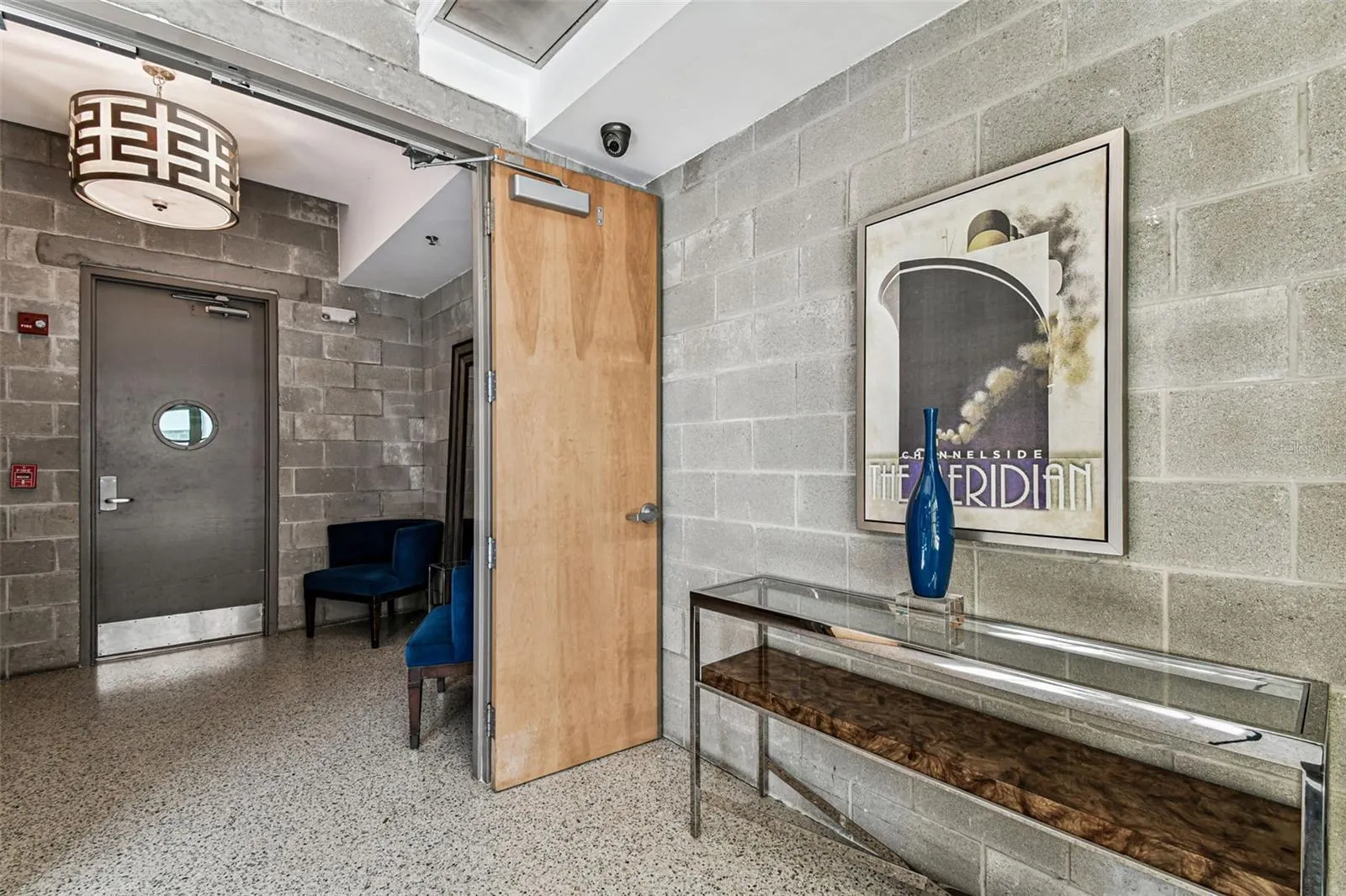 1212 E WHITING ST #405, #405