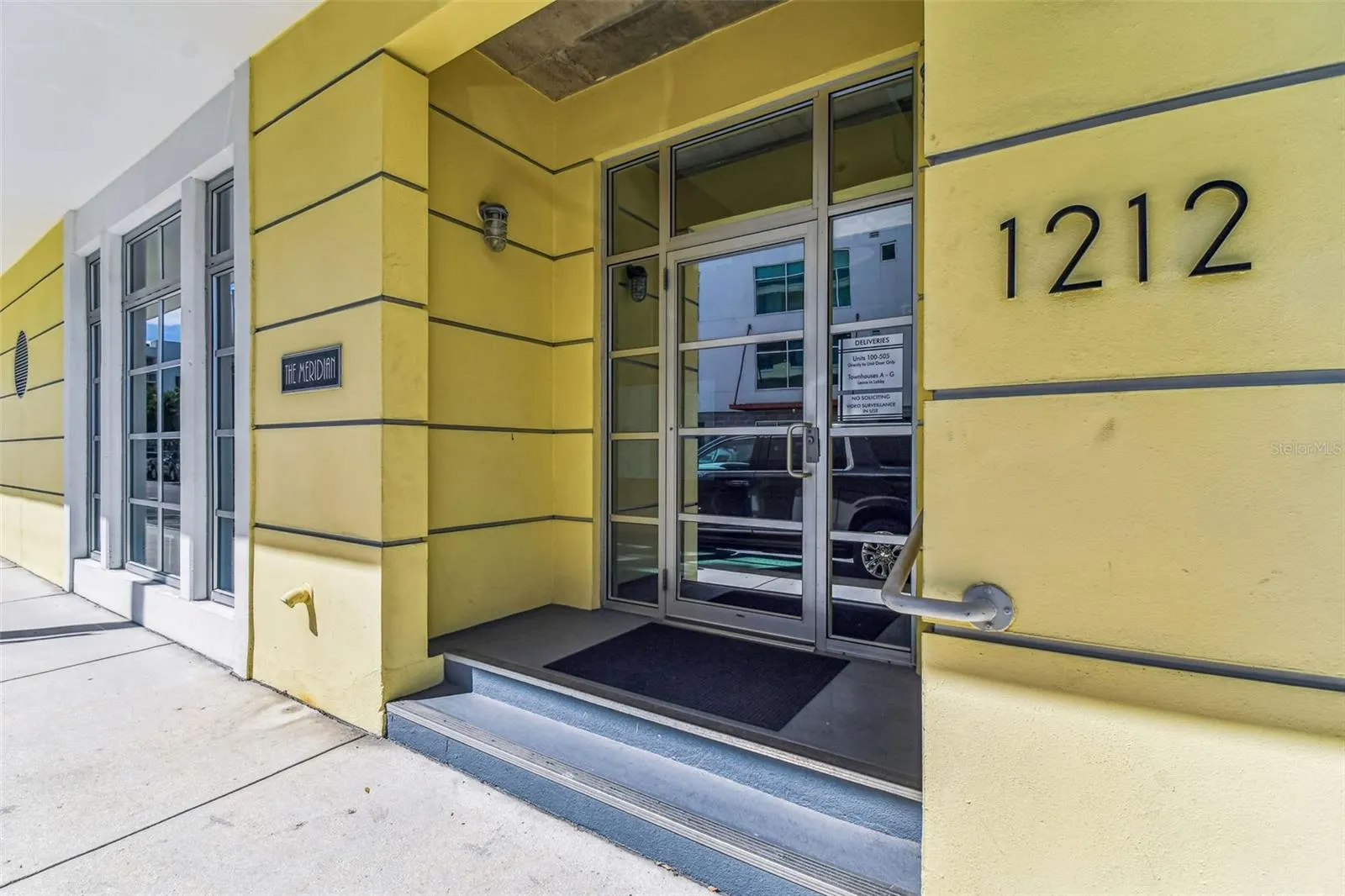 1212 E WHITING ST #405, #405