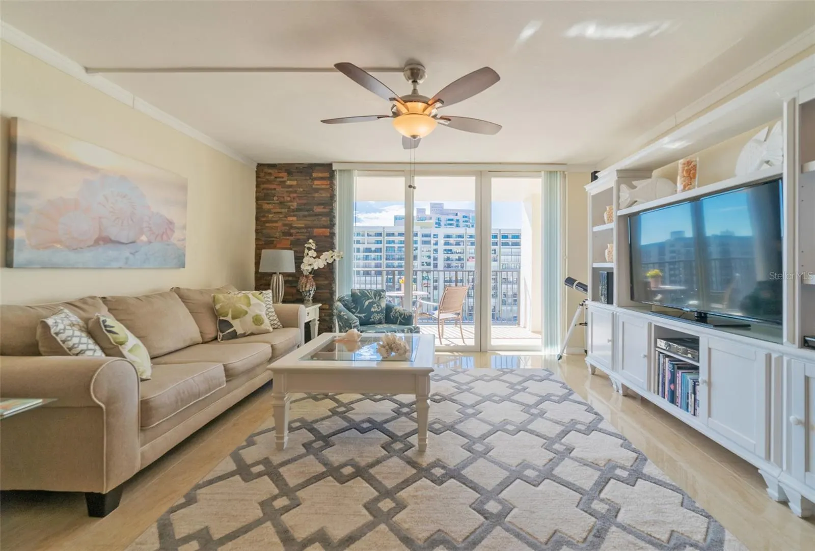 1460 GULF BLVD #811, #811