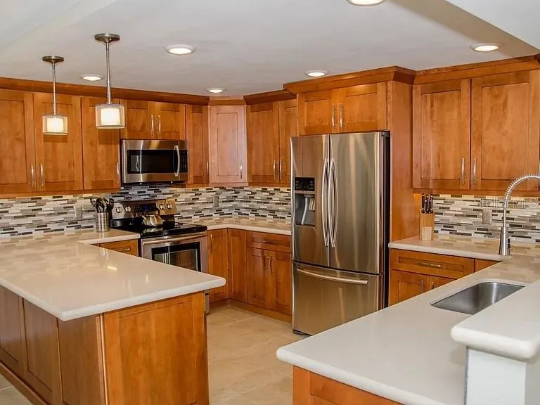 1460 GULF BLVD #811, #811