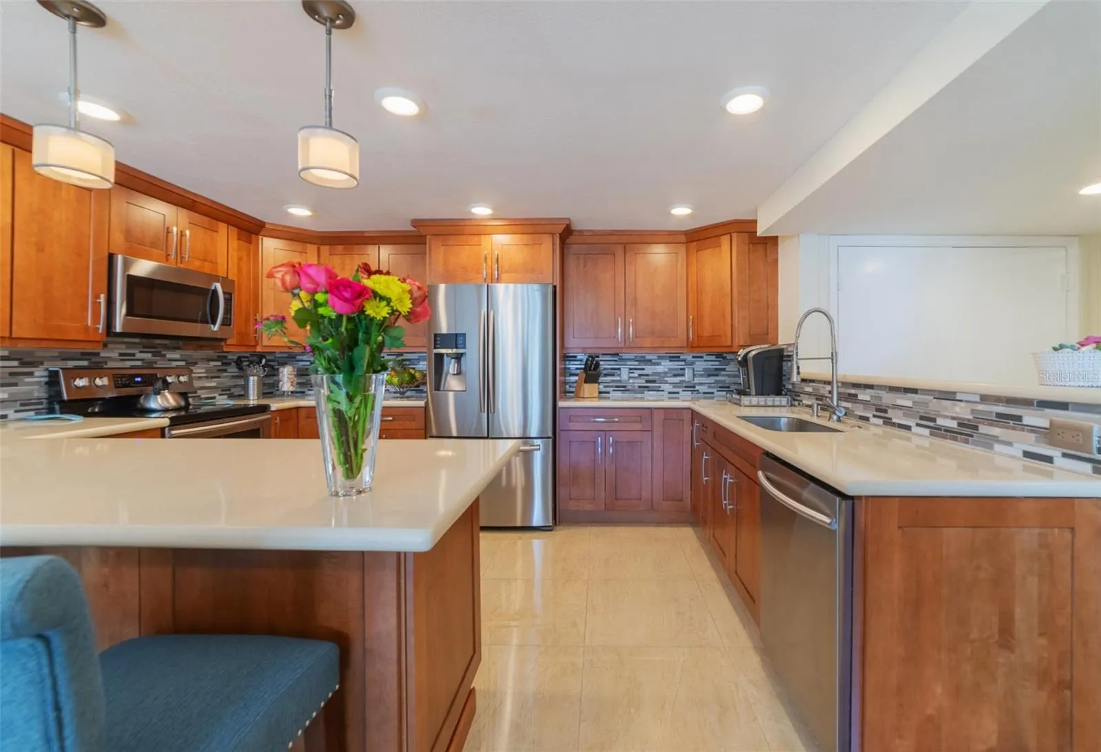 1460 GULF BLVD #811, #811
