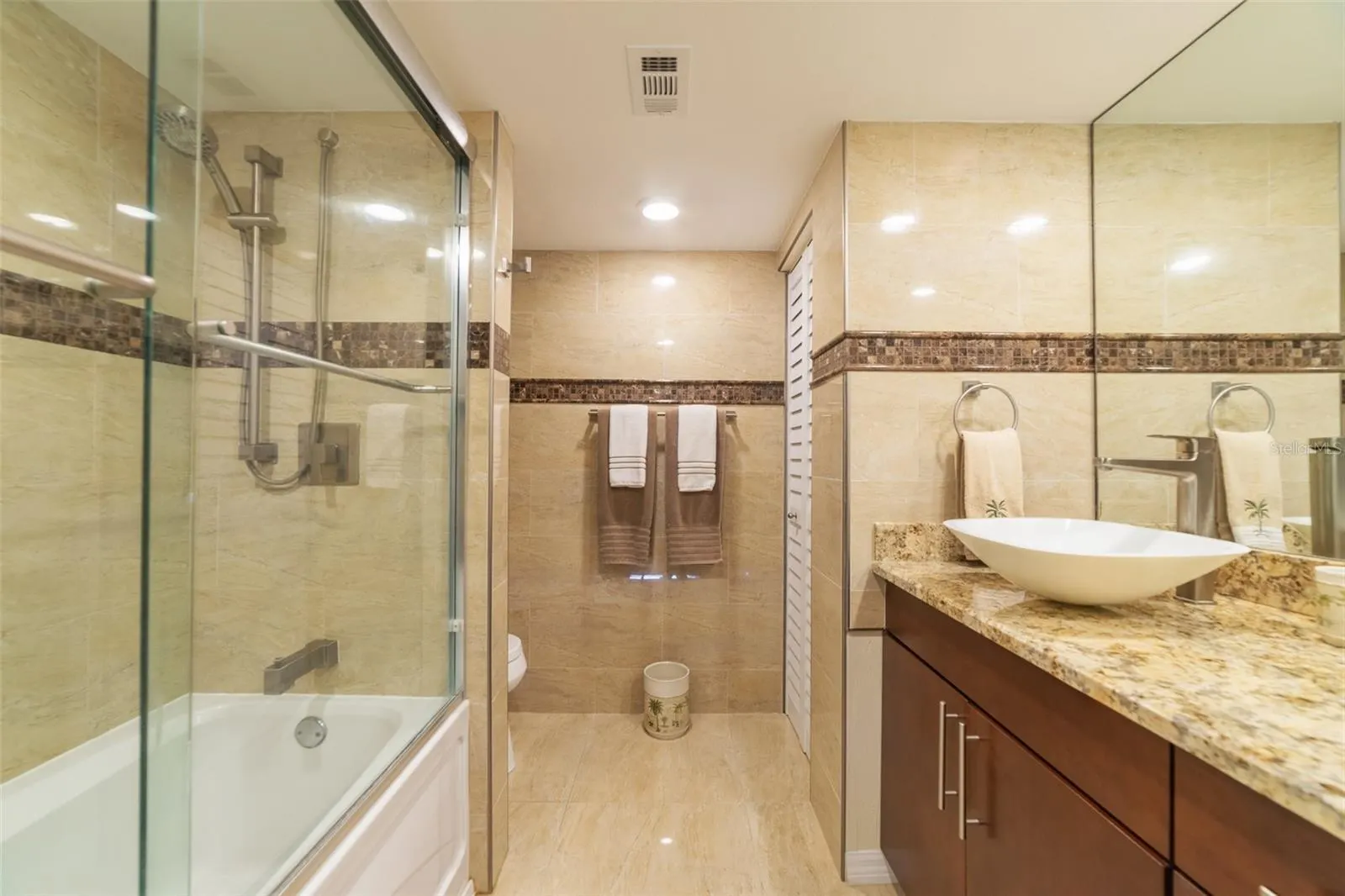 1460 GULF BLVD #811, #811